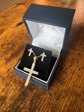 14k Gold Necklace & Diamond Cross and Earring Set💎New